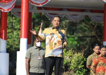 Mengawali tugas sebagai Penjabat (Pj) Gubernur Sulawesi Selatan Bahtiar Baharuddin gelar apel pagi bersama para pejabat Eselon II dan Eselon III, ASN dan Non ASN lingkup Pemerintah Provinsi (Pemprov) Sulawesi Selatan, Kamis (7/9/2023)