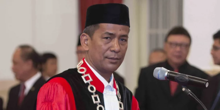 Saldi Isra Menilai Paman Gibran Ikut RPH,  Sikap Hakim MK Berubah