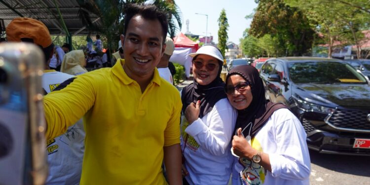 Saat Kumpulkan Tim di Barru, Mudassir Sampaikan Dukungan hingga Buat Gamal Tersenyum Saat Kumpulkan Tim di Barru, Mudassir Sampaikan Dukungan hingga Buat Gamal Tersenyum