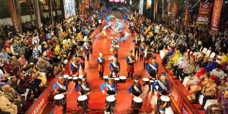 Sekira ribuan remaja di Kota Makassar akan menyemarakkan Karnaval Budaya dalam rangka perayaan HUT Kota Makassar ke-416 tahun