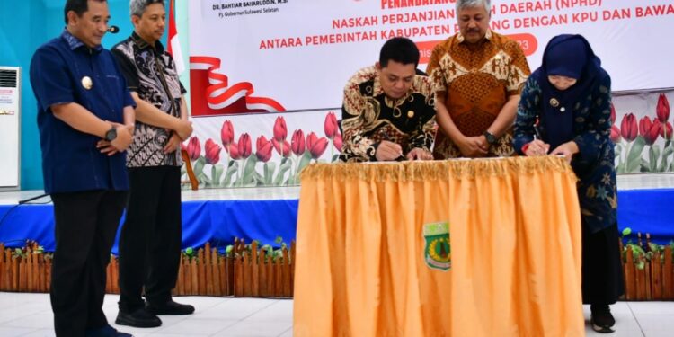Pemkab Pinrang Teken NPHD, Pj Gubernur Bahtiar Apresiasi Sinergitas Daerah di Sulsel