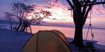 Pantai Lasonrai Indah dengan Kealamiannya