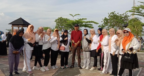 Momen HUT DWP Parepare ke-24, Pj Wali Kota Ingatkan Jaga Kondusifitas Jelang Kampanye Momen HUT DWP Parepare ke-24, Pj Wali Kota Ingatkan Jaga Kondusifitas Jelang Kampanye