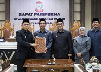 DPRD dan Pemkot Tetapkan APBD Makassar 2024 Rp5,73 Triliun, Wali Kota Bersyukur