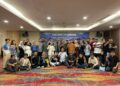 Peserta pelatihan Cek Fakta foto bersama usai kegiatan di hari terakhir, di Claro Hotel, Kamis (16/11/2023)