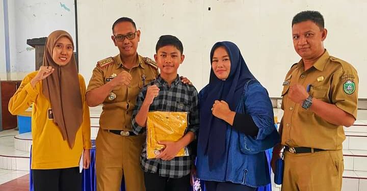 Siswa SMPN 9 Parepare Raih Juara I Festival Tunas Bahasa Ibu Siswa SMPN 9 Parepare Raih Juara I Festival Tunas Bahasa Ibu