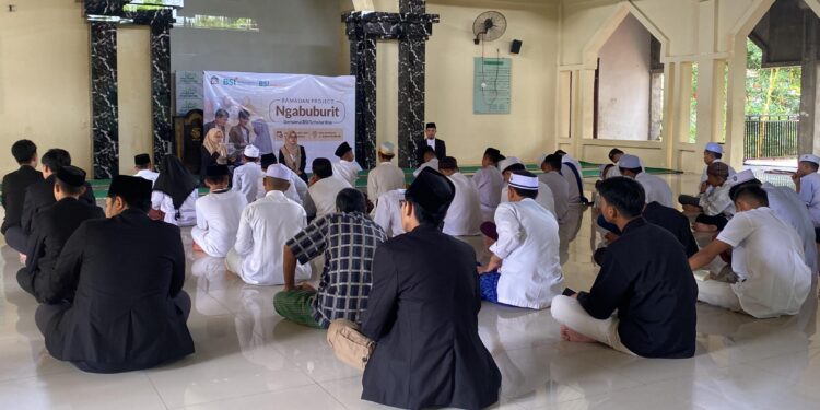 Cara BSI Scholarship Inspirasi IAIN Parepare Ngabuburit di LKSA Ar-Risalah Hidayatullah