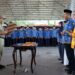Wali Kota Makassar Moh Ramdhan Pomanto melantik 1.852 tenaga teknis pendidikan atau guru Pegawai Pemerintah dengan Perjanjian Kerja (PPPK) Formasi 2023 lingkup Pemerintah Kota Makassar, di Tribun Lapangan Karebosi, Senin (29/4/2024)