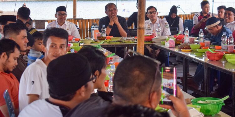 Bukber Bersama Insan Pers, Akbar Ali Ungkap Jadi Pj Wali Kota Terviral di Indonesia