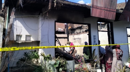 3 Rumah Terbakar di Pinrang, Begini Cerita Korban Sebelum Kejadian 3 Rumah Terbakar di Pinrang, Begini Cerita Korban Sebelum Kejadian