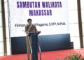 PJ Sekda Kota Makassar, Firman Hamid Pagarra membuka kegiatan The 3rd Mayor Meeting For Eastern Indonesia yang mengangkat tema “Together Make A Difference”, di Hotel Aston, Selasa (23/4/2024)