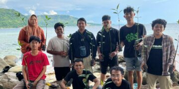 Sejumlah warga akan melakukan penanaman mangrove  di Dusun Labuangnge, Desa Kupa, Kabupaten Barru, pada hari Senin (22/4/2024)