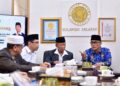 Penjabat Gubernur Sulsel, Prof. Zudan Arif Fakrullah bersilaturahmi dengan pengurus Majelis Ulama Indonesia (MUI) Sulsel, Senin, (20/5/2024). (Foto: Humas Pemprov Sulsel)