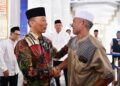 PJ gubernur Sulsel bersilaturahmi dengan pengurus masjid 99 kubah, Jumat, (24/5/2024). (Foto: Humas Pemprov Sulsel)