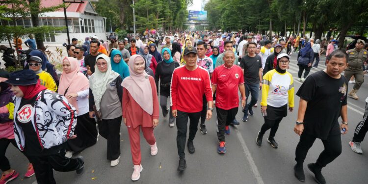 Prof Zudan Ajak Warga Sulsel Budayakan Hidup Sehat Prof Zudan Ajak Warga Sulsel Budayakan Hidup Sehat