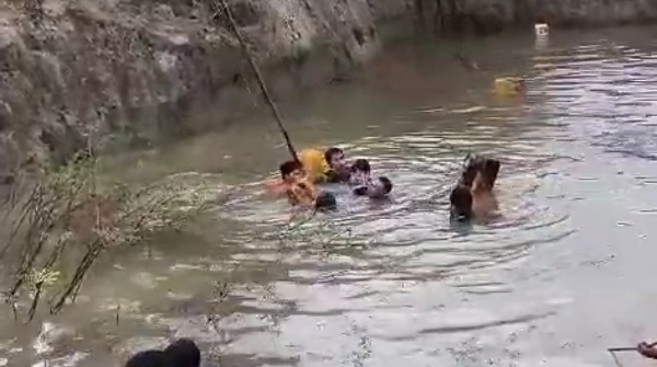 Hendak Tolong Teman, Remaja di Pinrang Tenggelam di Empang Hendak Tolong Teman, Remaja di Pinrang Tenggelam di Empang