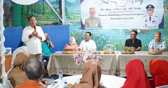 Momen Rakernas APEKSI, Pj Wali Kota Parepare Silaturrahmi dengan Warga Parepare di Kaltim Momen Rakernas APEKSI, Pj Wali Kota Parepare Silaturrahmi dengan Warga Parepare di Kaltim