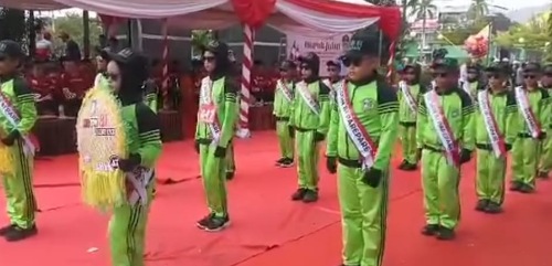 Semarak HUT RI ke-79, Akbar Ali Lepas Peserta Lomba Gerak Jalan Tingkat SD, SMP dan SMA/Sederajat Semarak HUT RI ke-79, Akbar Ali Lepas Peserta Lomba Gerak Jalan Tingkat SD, SMP dan SMA/Sederajat