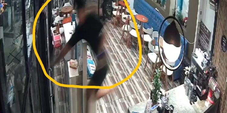 Bawa Sajam Kejar-Kejaran Pemuda di Warkop Sidrap, Diduga Dipicu Soal Pembayaran Terkait Prostitusi Online