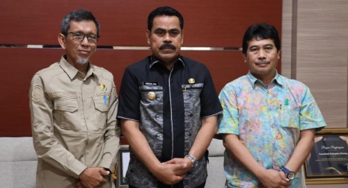 Pj Bupati Pinrang Terima Audiensi Pengurus KORMI Pj Bupati Pinrang Terima Audiensi Pengurus KORMI
