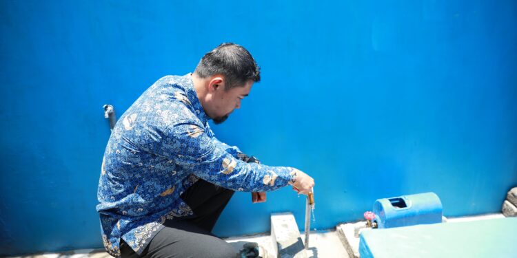 Pjs Wali Kota Makassar Arwin Azis Resmikan Sistem Penyediaan Air Minum di Pannampu Tallo