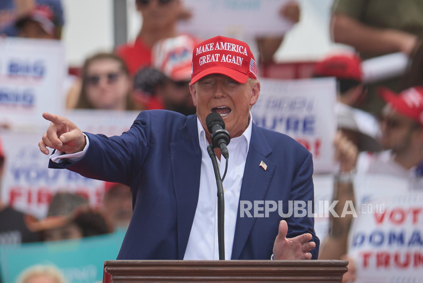 Kerap Kontroversi, Donald Trump Kembali Jadi Presiden AS