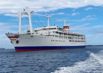 Dari Samarinda ke Parepare: Kisah Perjalanan Hangat di KM Adithya