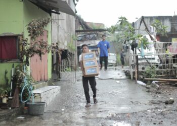 Bosowa Peduli Jadi yang Pertama Salurkan Paket Bantuan untuk Korban Banjir Makassar