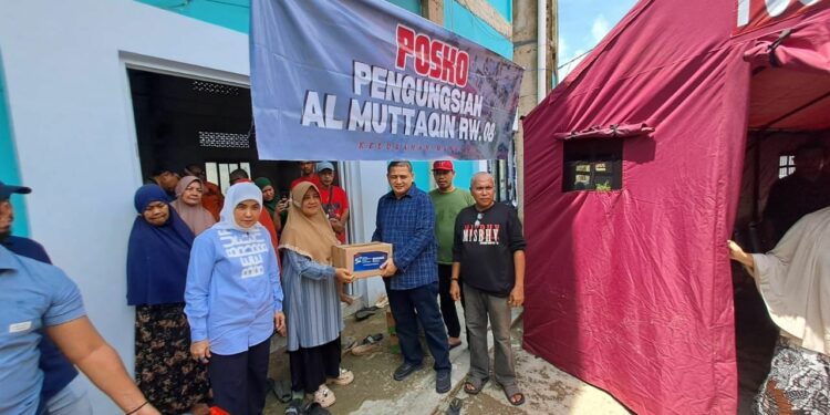 Bosowa Peduli Gandeng Appi-Aliyah Salurkan Bantuan ke Lokasi Banjir Makassar Bosowa Peduli Gandeng Appi-Aliyah Salurkan Bantuan ke Lokasi Banjir Makassar