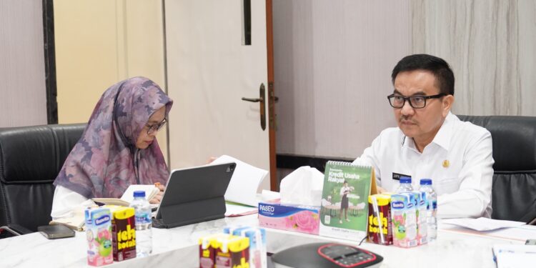 Dukung Program MBG, Sekda Jufri Rahman: Sulsel Ajukan Lahan Melebihi Permintaan Pemerintah Pusat Dukung Program MBG, Sekda Jufri Rahman: Sulsel Ajukan Lahan Melebihi Permintaan Pemerintah Pusat