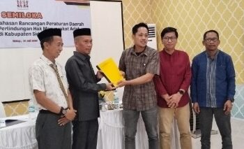 Serahkan Draf Naskah Akademik, Upaya AMAN Dukung DPRD Sidrap Bahas Ranperda Masyarakat Adat