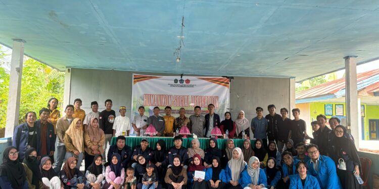 Wujudkan Pengabdian Nyata, HUMANIKOM FISIP Unismuh Makassar Buka Kegiatan Bakti Sosial di Takalar Wujudkan Pengabdian Nyata, HUMANIKOM FISIP Unismuh Makassar Buka Kegiatan Bakti Sosial di Takalar