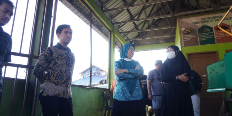 Melinda Aksa Ajak DLH dan Mitra Wujudkan Pengelolaan Sampah Terpadu dan Ramah Lingkungan Melinda Aksa Ajak DLH dan Mitra Wujudkan Pengelolaan Sampah Terpadu dan Ramah Lingkungan