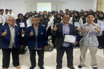 Mahasiswa Baru FEB UMPAR Dimotivasi Langsung Mahasiswa Turki