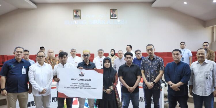 Sekda Zulkifly Apresiasi FKIJK, Berikan Bantuan Sosial ke Keluarga Korban Kerusuhan DPRD Makassar