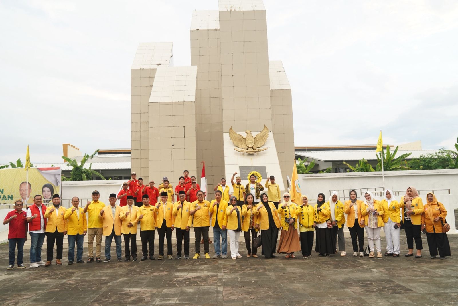 Momen HUT Golkar ke-61, DPD Partai Golkar Sulsel Kenang Jasa Pahlawan