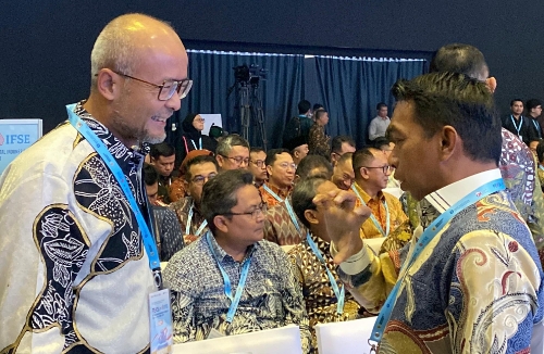 Bupati Sidrap Hadiri FEKDI dan IFSE, Perkuat Arah Kebijakan Digitalisasi Bupati Sidrap Hadiri FEKDI dan IFSE, Perkuat Arah Kebijakan Digitalisasi