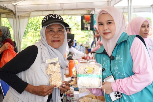 Ketua TP-PKK Parepare Dorong UMKM Manfaatkan Tani Smart Market