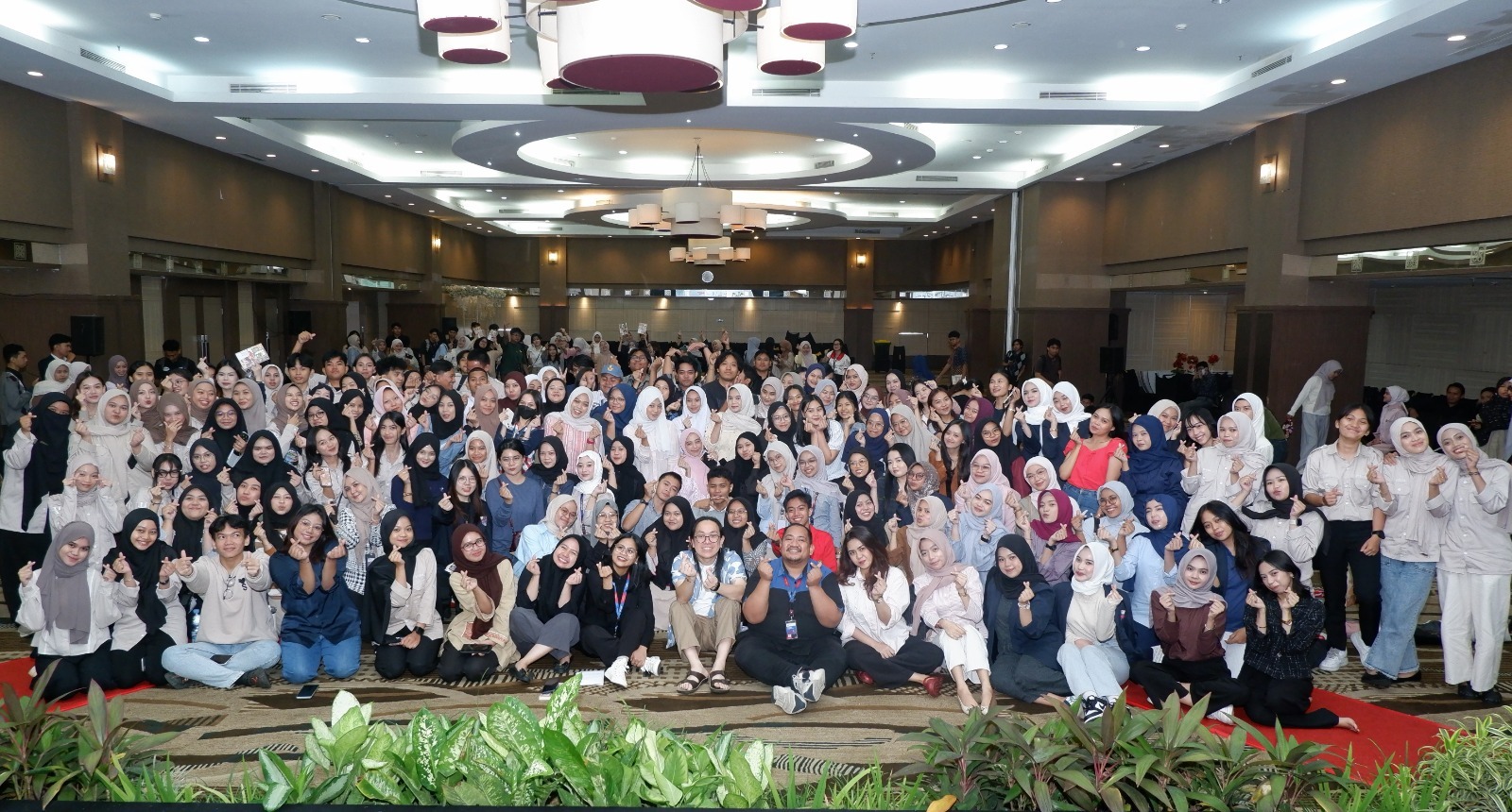 Diskusi Publik Fakultas Psikologi Unibos Bersama Dr. Andreas Kurniawan Ajak Gen Z Jadi “Anti Galau” Diskusi Publik Fakultas Psikologi Unibos Bersama Dr. Andreas Kurniawan Ajak Gen Z Jadi “Anti Galau”