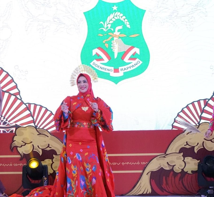 Dekranasda Sidrap Tampilkan Wastra Khas dan Produk Unggulan di Expo Kreatif Andalan Sulsel