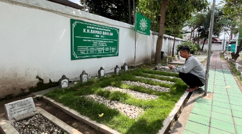 Edukasi Sejarah dan Religi, Sekretaris UMPAR Ucapkan Milad Muhammadiyah di Makam KH Ahmad Dahlan