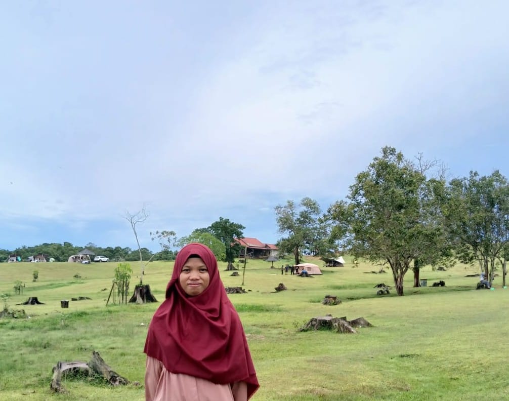 Ketika Pemberdayaan Berubah Arah: Antara UMKM dan Krisis Identitas Perempuan Muslimah