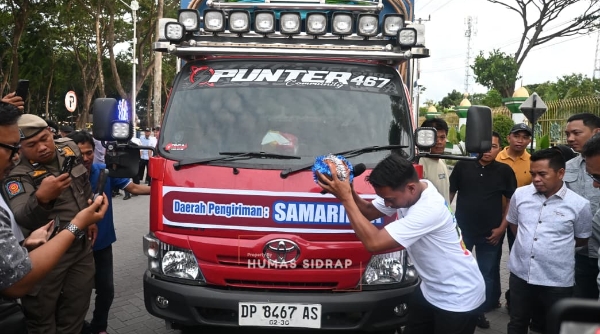 Bupati Sidrap Lepas Pengiriman Puluhan Ton Telur ke Kalimantan, Sultra, dan Makassar