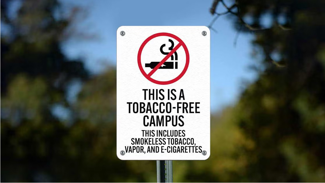 Asap Rokok Mengganggu Kehidupan Kampus Asap Rokok Mengganggu Kehidupan Kampus