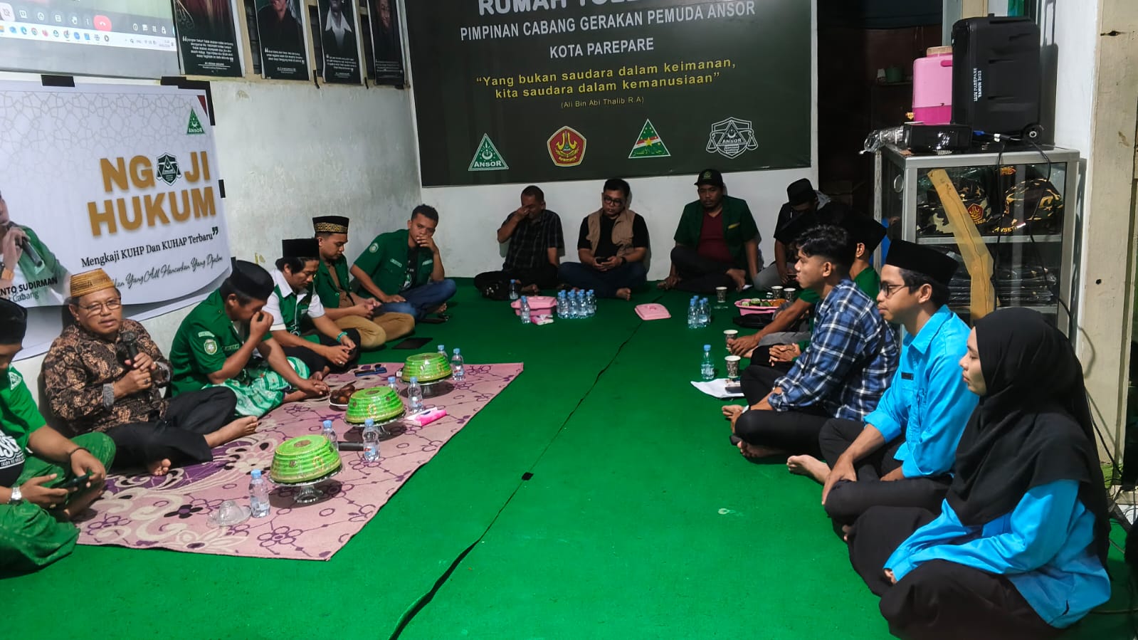 LBH GP Ansor Parepare Gelar Ngaji Hukum, Kupas KUHP dan KUHAP Terbaru LBH GP Ansor Parepare Gelar Ngaji Hukum, Kupas KUHP dan KUHAP Terbaru