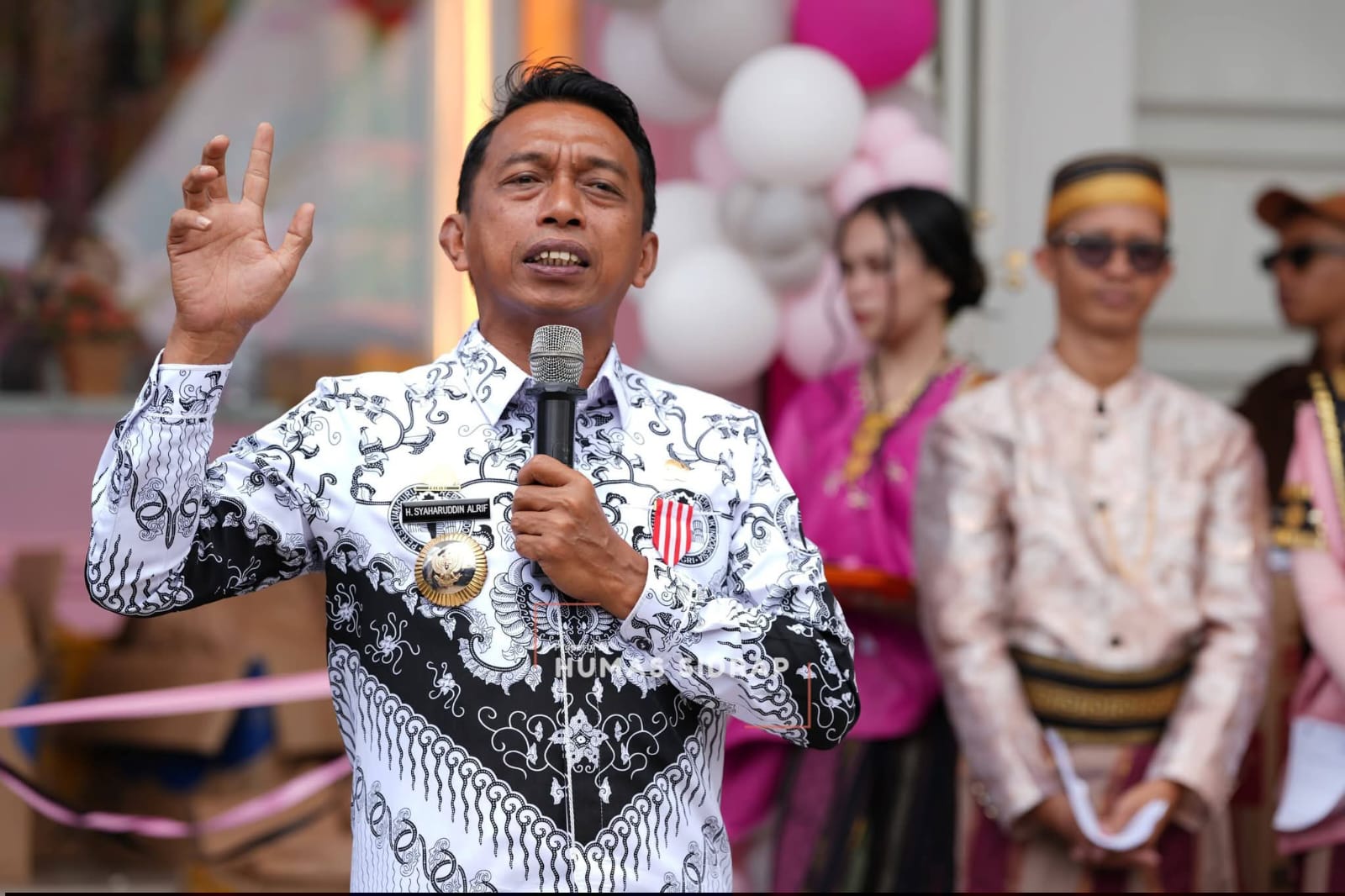 Buka Toko Aksesori Anak di Pangkajene, Syaharuddin Alrif: Sidrap Bukan Lagi Daerah Sekadar Lewat Buka Toko Aksesori Anak di Pangkajene, Syaharuddin Alrif: Sidrap Bukan Lagi Daerah Sekadar Lewat